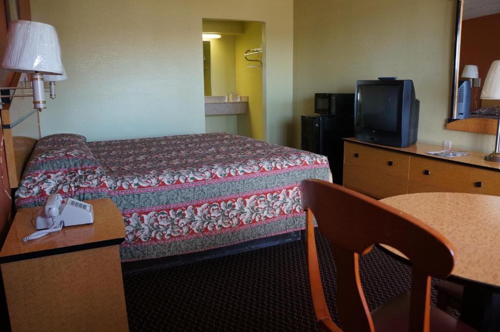 Delux Inn Tulsa Zimmer foto